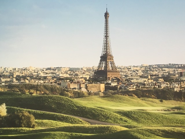 Eiffel-Tower-Golf