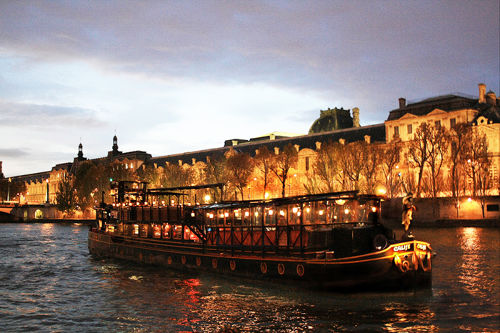 Calife Barge dinner Paris France