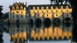 Chenonceau castle Loire Vallley river